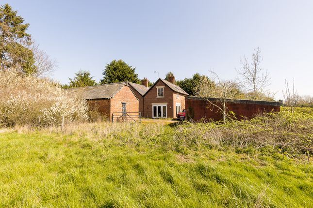 3 bed property, in ., £1,100,000