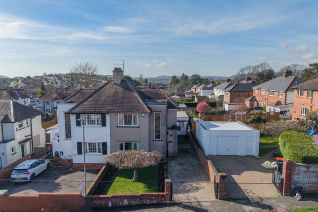 3 bed property, in Stelvio Park Drive, £325,000