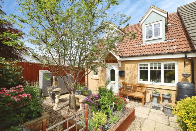 3 bed property, in Wickham Close, £280,000
