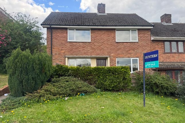 3 bed property, in The Crescent, £120,000