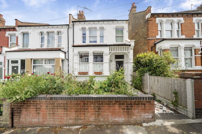 3 bed property, in Hardwicke Road, £929,995