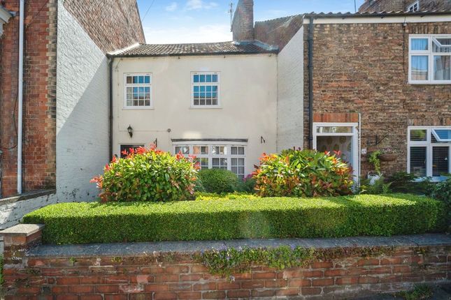 2 bed property, in Broadbank, £145,000