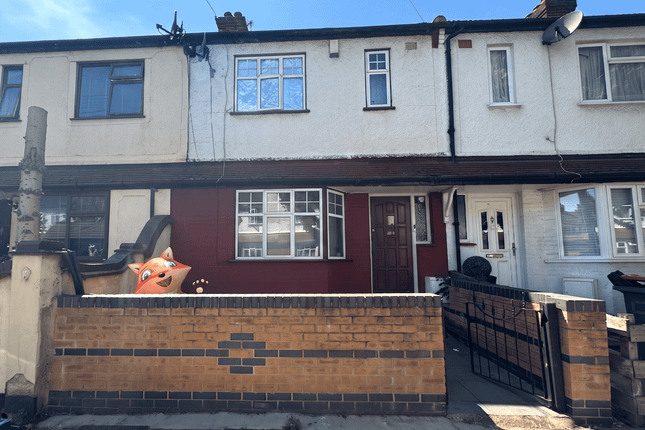 2 bed property, in Leader Avenue, £400,000