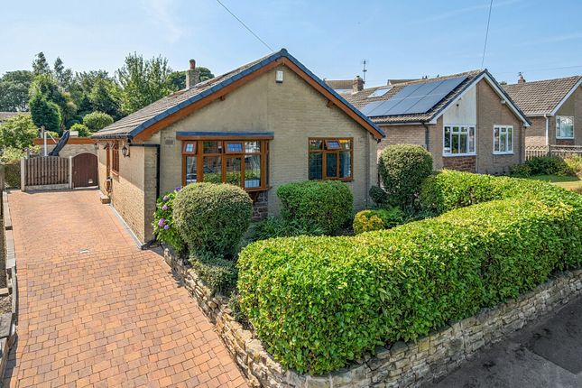 3 bed property, in Highfield Crescent, £375,000