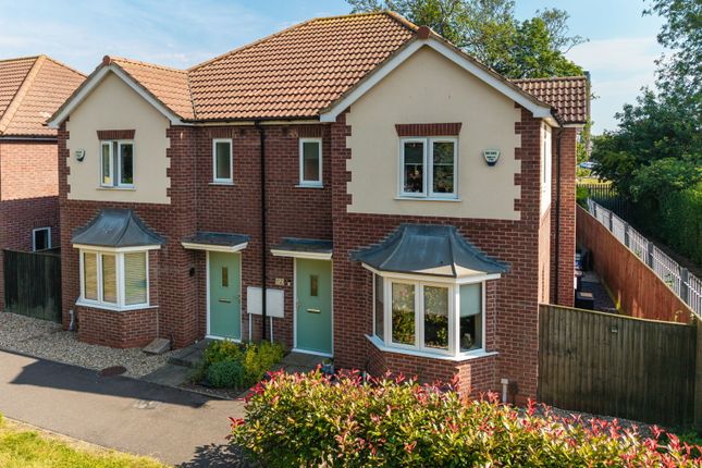 3 bed property, in Gervase Holles Way, £185,000