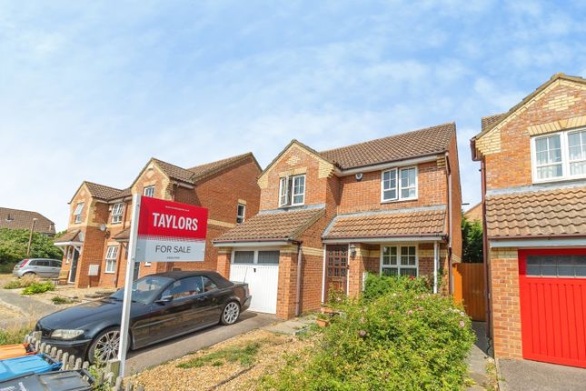 3 bed property, in Wardle Place, £360,000