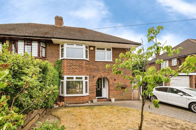 3 bed property, in Hag Hill Lane, £625,000
