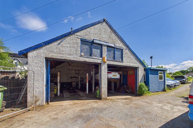 Studio, in R Kelman Garage / Development Site, £295,000