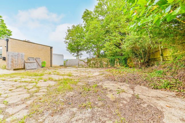 Studio, in Hillside Road, £250,000
