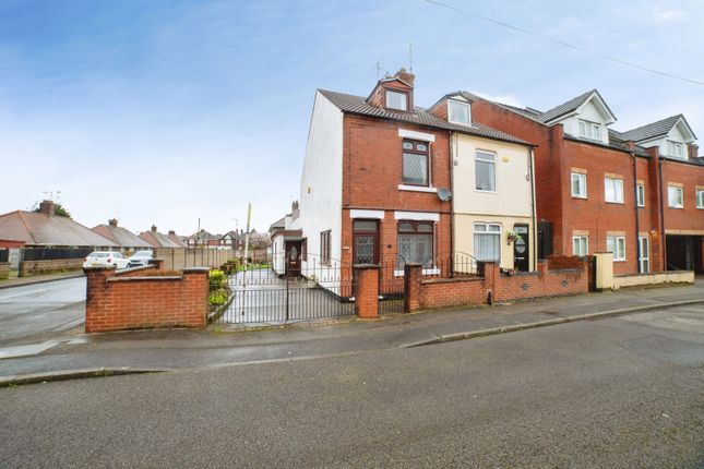 2 bed property, in Nesbitt Street, £150,000