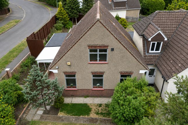 3 bed property, in Coley Avenue, £550,000