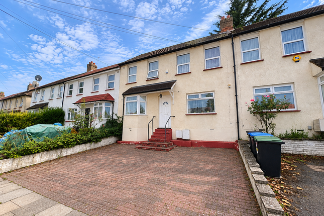 3 bed property, in Hood Avenue, £565,000