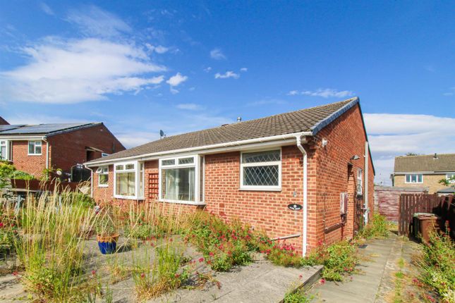 2 bed property, in Keats Grove, £110,000
