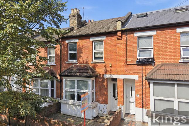 3 bed property, in Poynter Road, £410,000