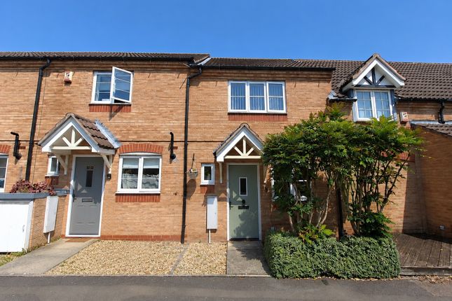 2 bed property, in Sharnbrook Avenue, £230,000