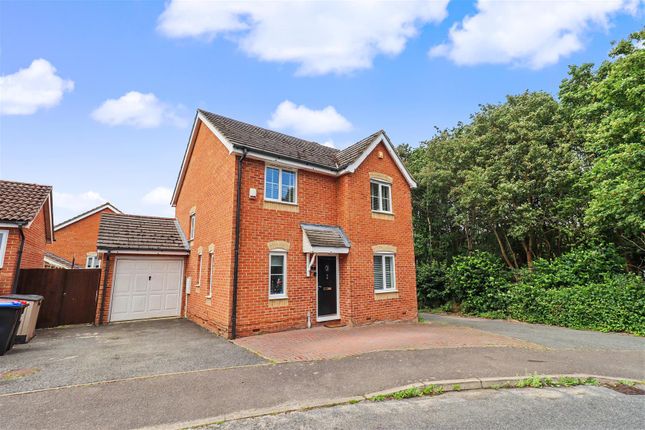4 bed property, in Bourchier Avenue, £425,000