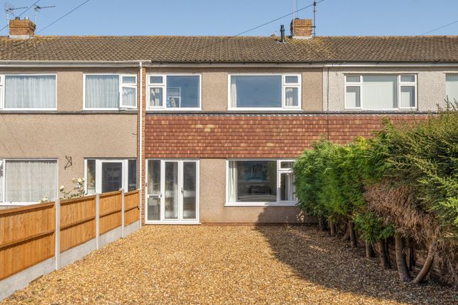 3 bed property, in Highworth Crescent, £325,000