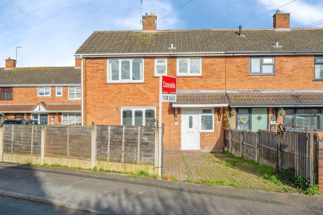 3 bed property, in Poplars Road, £190,000