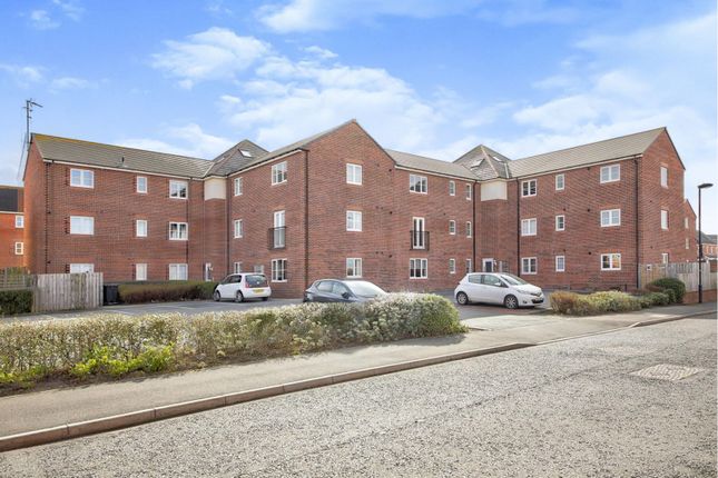 2 bed property, in Dukesfield, £132,000