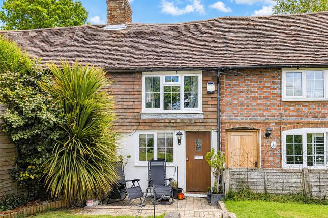 2 bed property, in Piltdown, £330,000