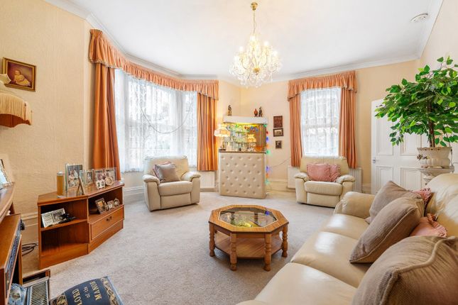 3 bed property, in Kay Road SW9, £950,000