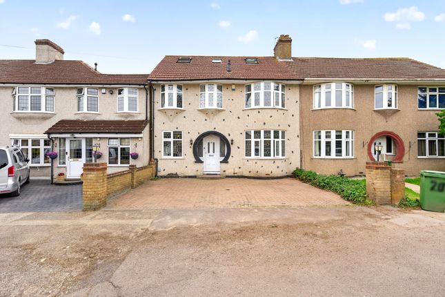 6 bed property, in Norfolk Gardens, £775,000