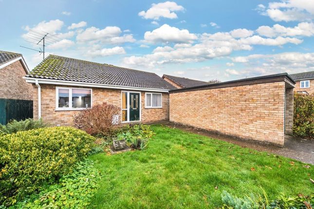 2 bed property, in Russell Way, £325,000
