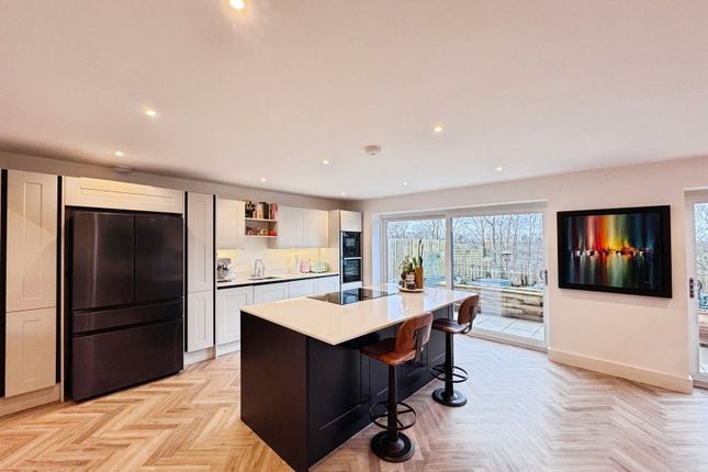 4 bed property, in Waverley Road, £415,000