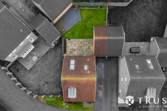 4 bed property, in Frazier Avenue, £350,000