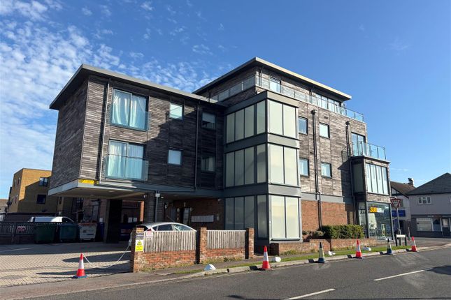 2 bed property, in Montpelier House, £160,000