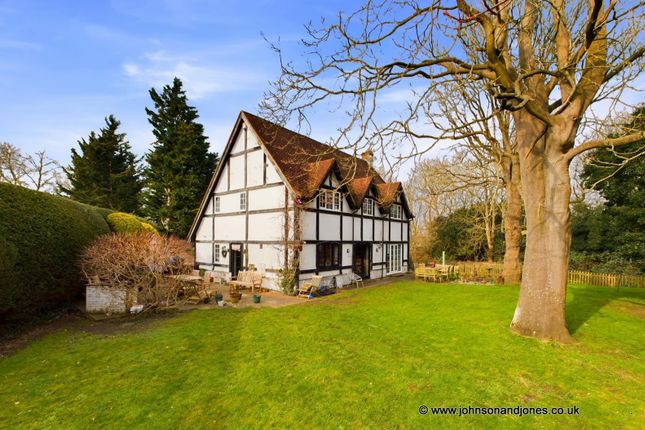 8 bed property, in Abbey Chase Cottage, £2,500,000