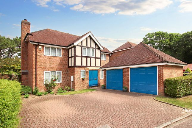 4 bed property, in Birkdale Gardens, £800,000