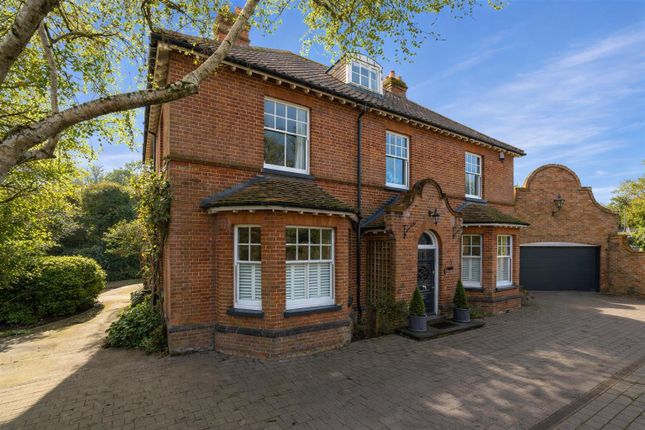 6 bed property, in Cringleford NR4, £1,250,000