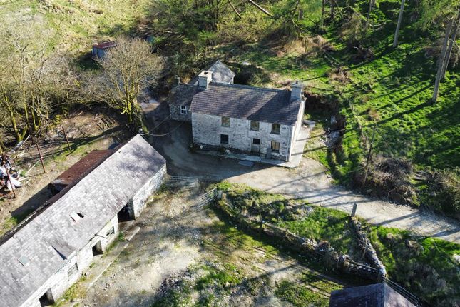 4 bed property, in Tynygraig, £675,000