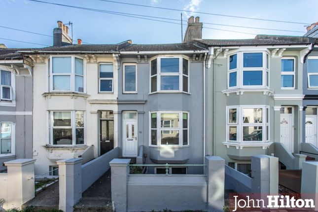 4 bed property, in Caledonian Road, £500,000
