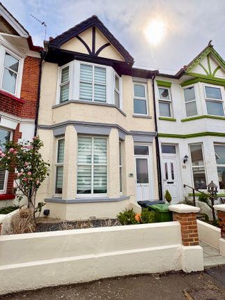 3 bed property, in Reginald Road, £299,950