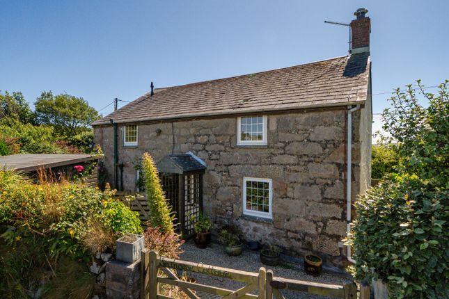 3 bed property, in Halsetown, £350,000