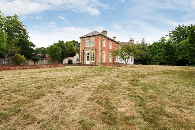 4 bed property, in Framewood Road, £1,400,000