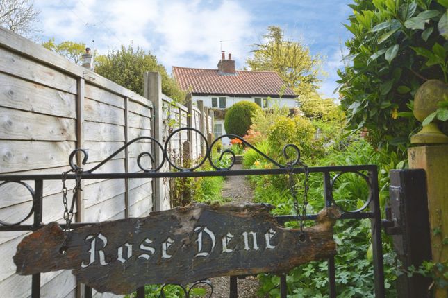 3 bed property, in Church Lane, £375,000