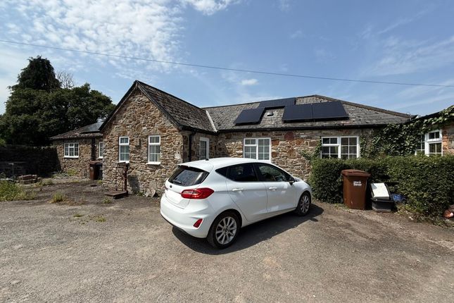 3 bed property, in The Stables, £95,000