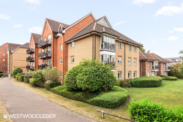 2 bed property, in Loxley Court, £335,000