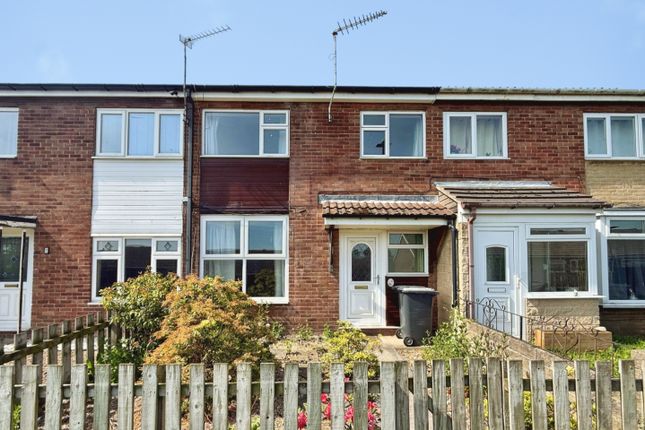 3 bed property, in Hurst Green, £100,000