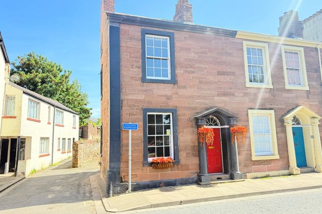 2 bed property, in 31 West Street, £75,000