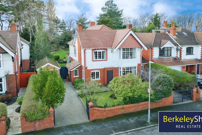 4 bed property, in Blundell Road, £730,000