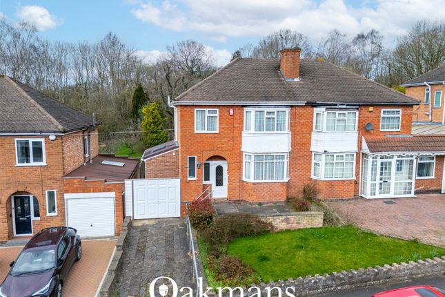 3 bed property, in Senneleys Park Road, £210,000