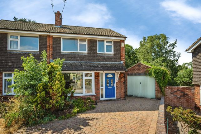 3 bed property, in Dunholme Avenue, £240,000