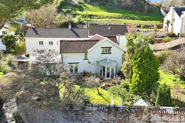 4 bed property, in Pound Lane, £550,000