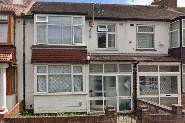 3 bed property, in St. Marys Walk, £499,750