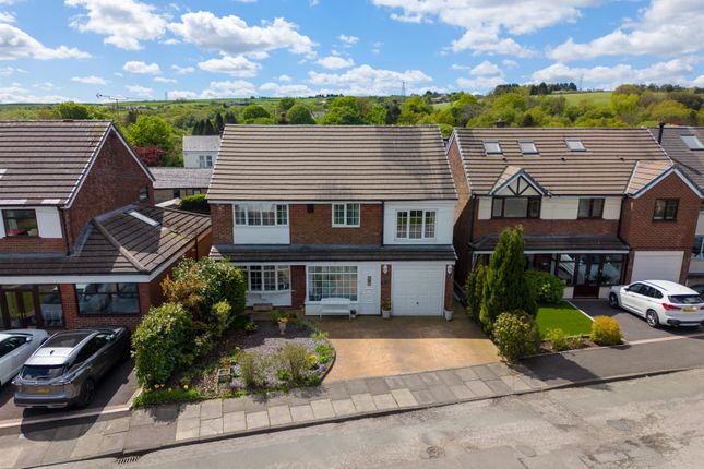 4 bed property, in Quarlton Drive, £540,000