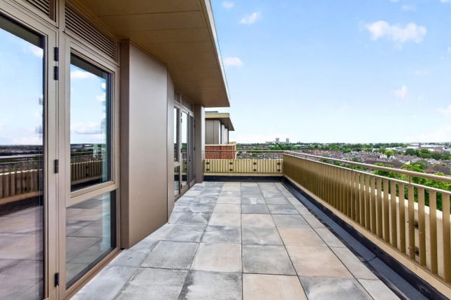3 bed property, in The Cocoa Works, £625,000